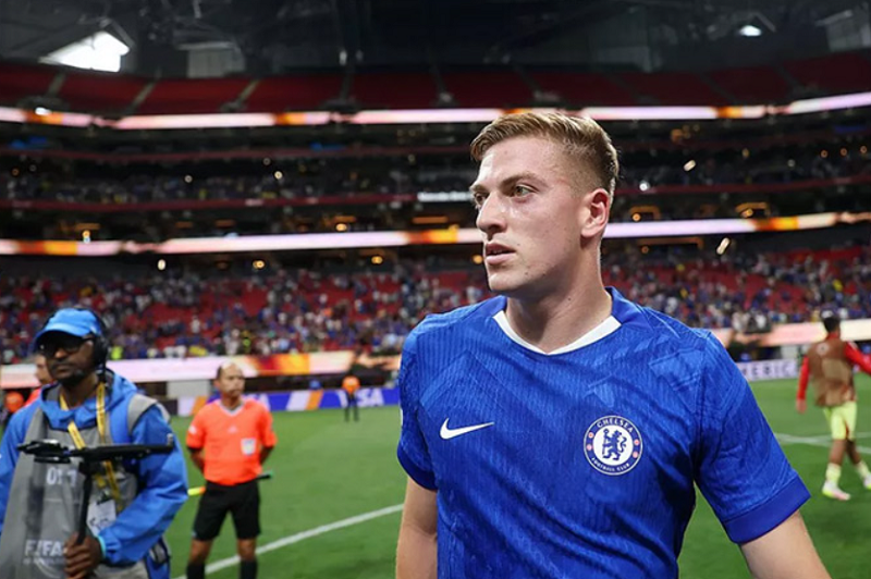 liam-delap-ra-mat-khong-nhu-mo-hang-cong-chelsea