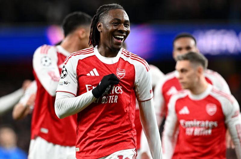 arsenal-va-lua-chon-gay-tranh-cai
